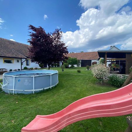 Apartman Beniskovec, Suchdol Nad Luznici Kültér fotó